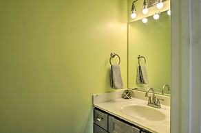 Harrisonburg Retreat w/ Hot Tub ~ 2 Mi to JMU