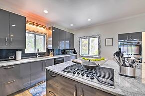 Deck + Lake Views: Grand Glenville Retreat