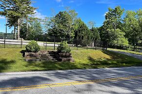Deck + Lake Views: Grand Glenville Retreat