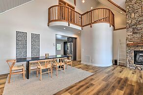 Deck + Lake Views: Grand Glenville Retreat