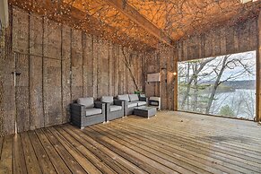 Deck + Lake Views: Grand Glenville Retreat