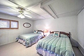 Near Beech Mountain: Crimson Cabin w/ Views