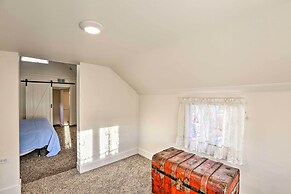 Ferndale Cottage on Private 20 Acre Farm!