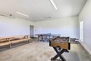 Lake Roosevelt Getaway w/ Lake + Mountain Views!