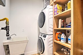 Lake Roosevelt Getaway w/ Lake + Mountain Views!