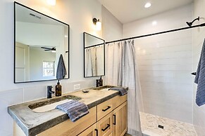 Lake Roosevelt Getaway w/ Lake + Mountain Views!