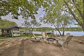 Lakefront New Auburn Apt w/ Sauna & Sun Porch