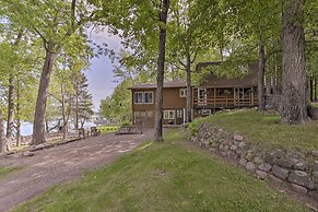 Lakefront New Auburn Apt w/ Sauna & Sun Porch