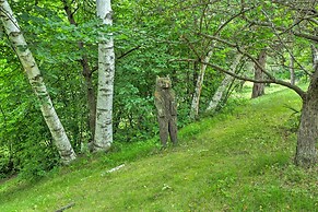 Lakeview 10-acre Kimball Cabin w/ Private Beach!