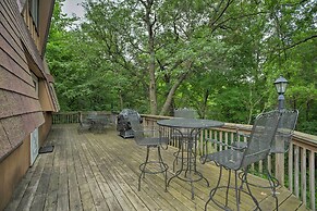 Lakeview 10-acre Kimball Cabin w/ Private Beach!