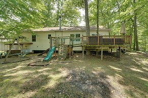 Lake Michigan Gem < Half-mi to Private Beach!