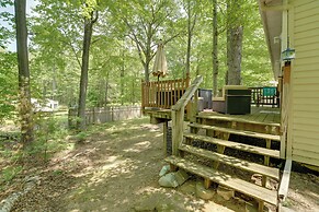 Lake Michigan Gem < Half-mi to Private Beach!