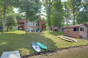 Lakefront Cottage in Iron River: 3 Mi to Skiing!