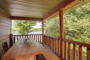 Lakefront Cottage in Iron River: 3 Mi to Skiing!