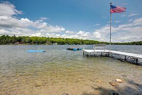 Lakefront Cottage in Iron River: 3 Mi to Skiing!