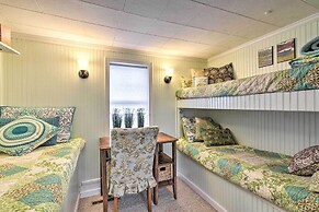 Lakeside Kent Home w/ Pier + Boat Ramp Access