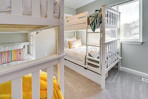 Spacious Lakefront Home in White Lake w/ Hot Tub!