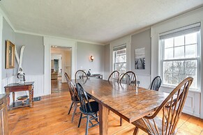 Lakefront Cayuga Retreat w/ Private Deck & Hot Tub