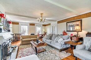 Lakefront Cayuga Retreat w/ Private Deck & Hot Tub