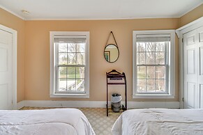 Lakefront Cayuga Retreat w/ Private Deck & Hot Tub