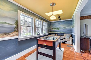 Lakefront Cayuga Retreat w/ Private Deck & Hot Tub