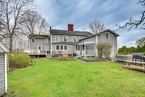 Lakefront Cayuga Retreat w/ Private Deck & Hot Tub