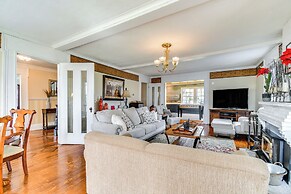 Lakefront Cayuga Retreat w/ Private Deck & Hot Tub