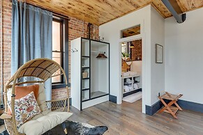 Luxurious Downtown Murphy Vacation Rental Loft!