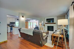 Lakefront Vacation Rental w/ Views & Hot Tub!