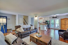 Lakefront Vacation Rental w/ Views & Hot Tub!