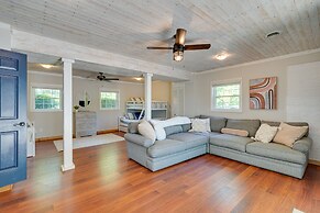 Lakefront Vacation Rental w/ Views & Hot Tub!