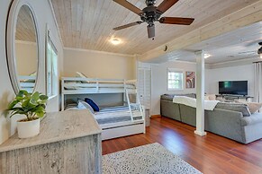 Lakefront Vacation Rental w/ Views & Hot Tub!