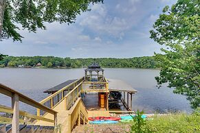 Lakefront Vacation Rental w/ Views & Hot Tub!