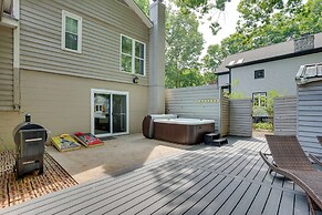 Lakefront Vacation Rental w/ Views & Hot Tub!