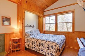 Cabin w/ Hot Tub - Near Nantahala Outdoor Center!