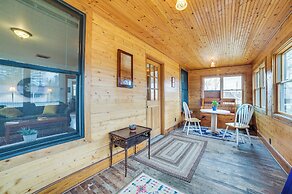 Mackinaw City Getaway - 3 Mi to City Beach!