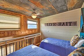 Pet-friendly Studio w/ Loft & Mountain Views!