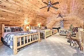Phelps Cabin on 26 Acres w/ Fire Pit!