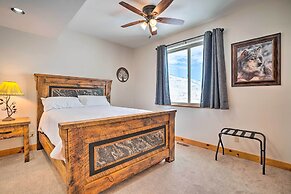 Pateros Home w/ Deck, 7 Mi to Alta Lake Park!