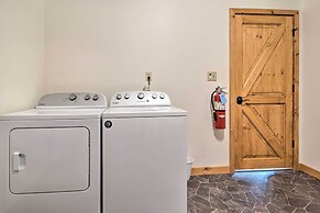 Pateros Home w/ Deck, 7 Mi to Alta Lake Park!