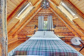 Peaceful 'creekside North' Studio w/ Fire Pit