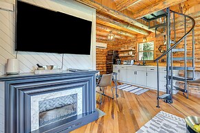 Peaceful 'creekside North' Studio w/ Fire Pit