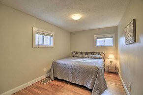 Mullens Cabin w/ Gas Grill & Mountain Views!