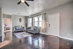 Peaceful Atascosa Home w/ Balcony & Deck!