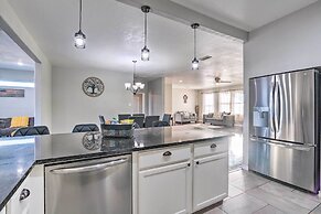 Peaceful Atascosa Home w/ Balcony & Deck!