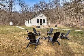 Pet-friendly Blue Mounds Vacation Rental w/ Yard!