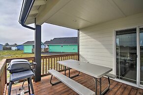 Modern Ocean Shores Home w/ Fire Pit!