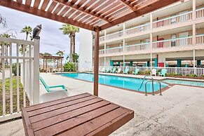 Oceanfront Corpus Christi Condo w/ Pool!