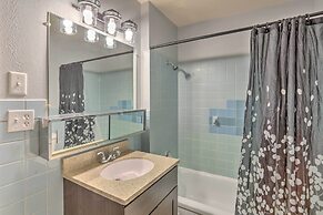 Peaceful Chadron Apartment in Historic Hotel!