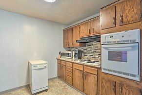 Peaceful Chadron Apartment in Historic Hotel!